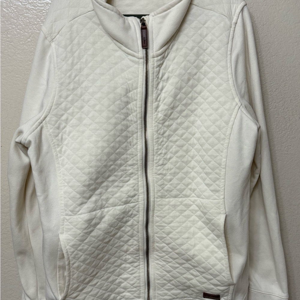 Women's Quilted White Jacket